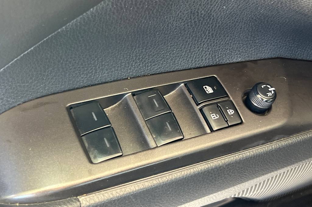 Thumbnail: 2024 Toyota Camry - 20