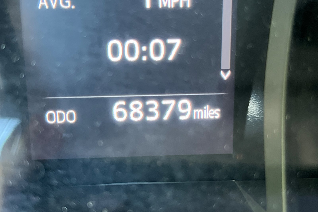 Thumbnail: 2023 Toyota Camry - 28