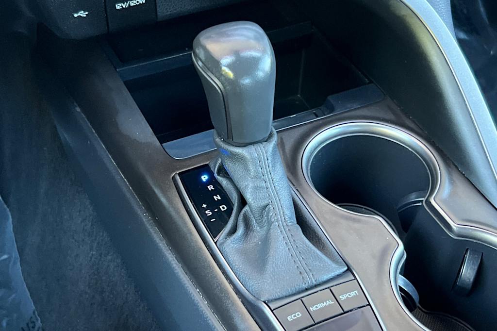 Thumbnail: 2023 Toyota Camry - 14