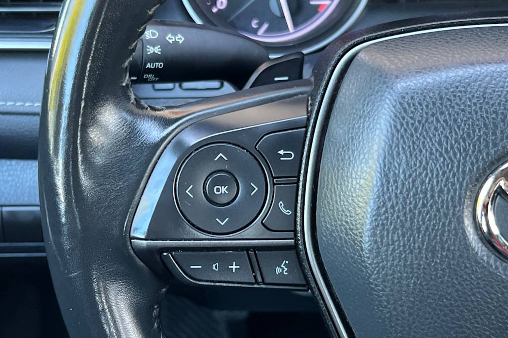 Thumbnail: 2023 Toyota Camry - 26