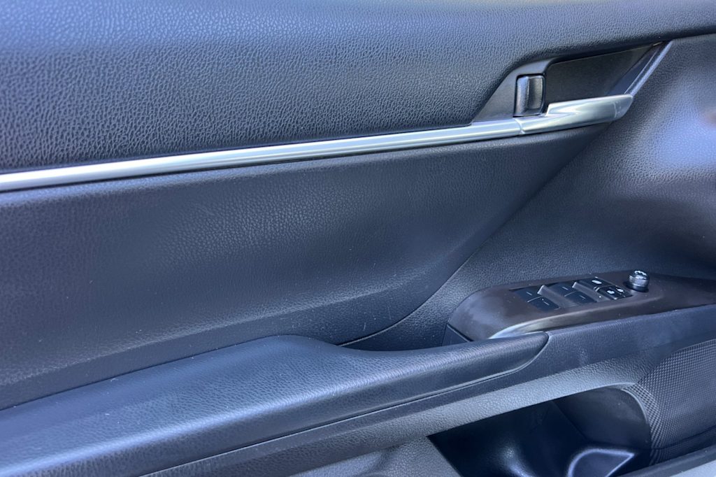 Thumbnail: 2023 Toyota Camry - 20