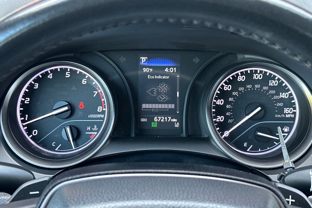 Thumbnail: 2022 Toyota Camry - 16