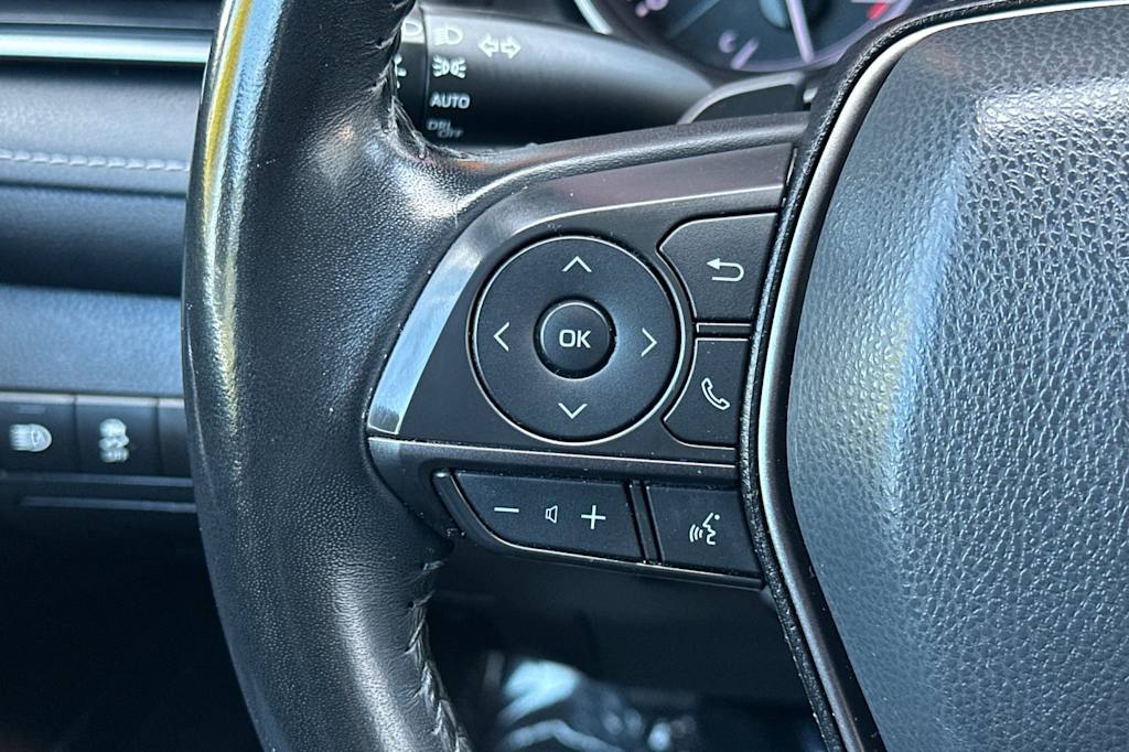 Thumbnail: 2022 Toyota Camry - 28