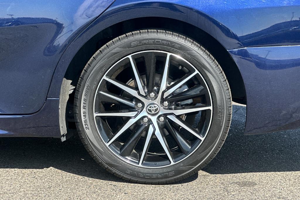 Thumbnail: 2022 Toyota Camry - 8