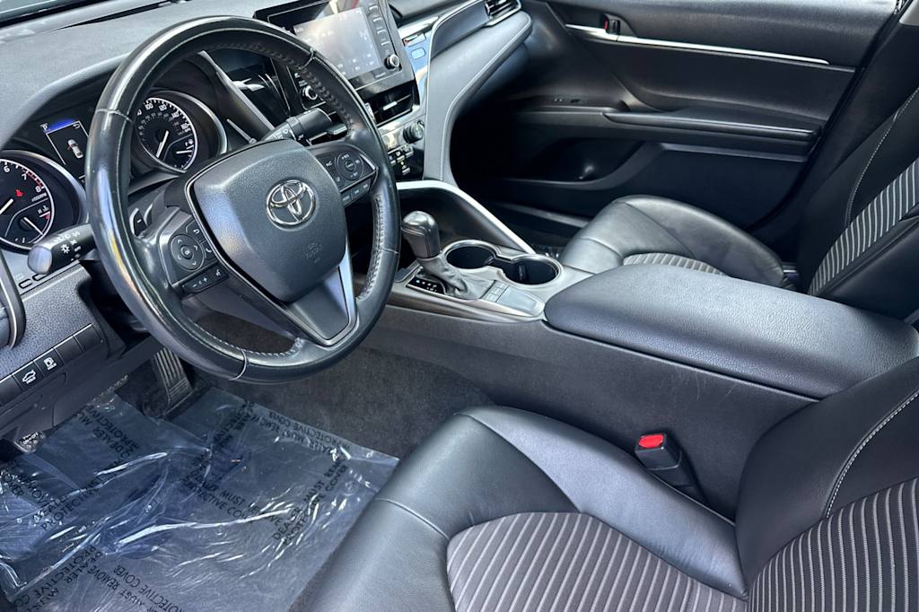 Thumbnail: 2022 Toyota Camry - 9