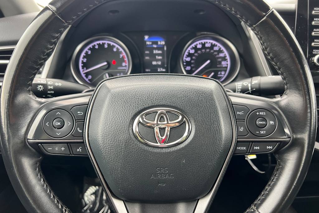 Thumbnail: 2023 Toyota Camry - 24