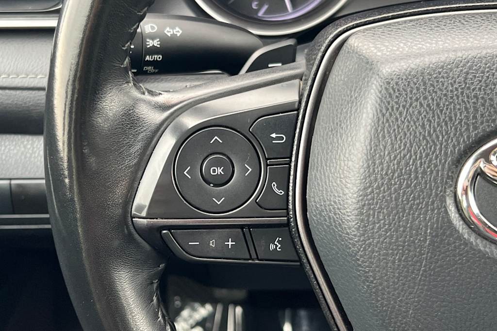 Thumbnail: 2023 Toyota Camry - 25