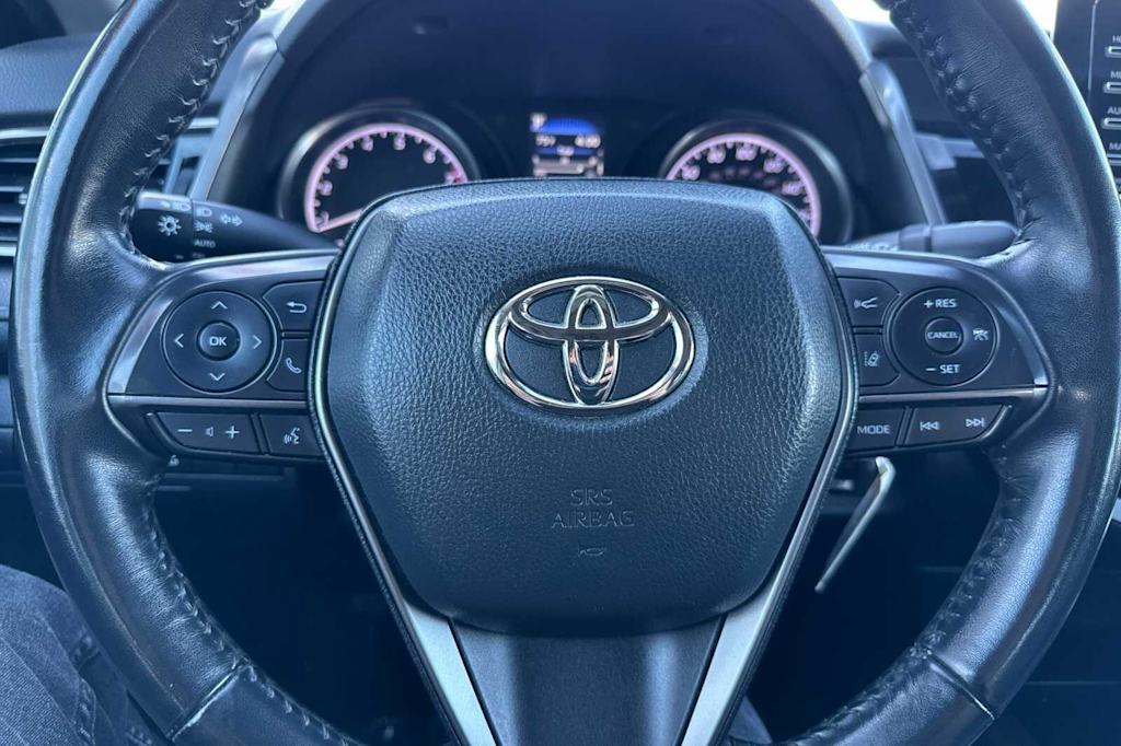 2022 Toyota Camry SE 25