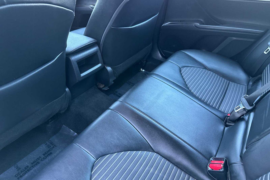 2022 Toyota Camry SE 11
