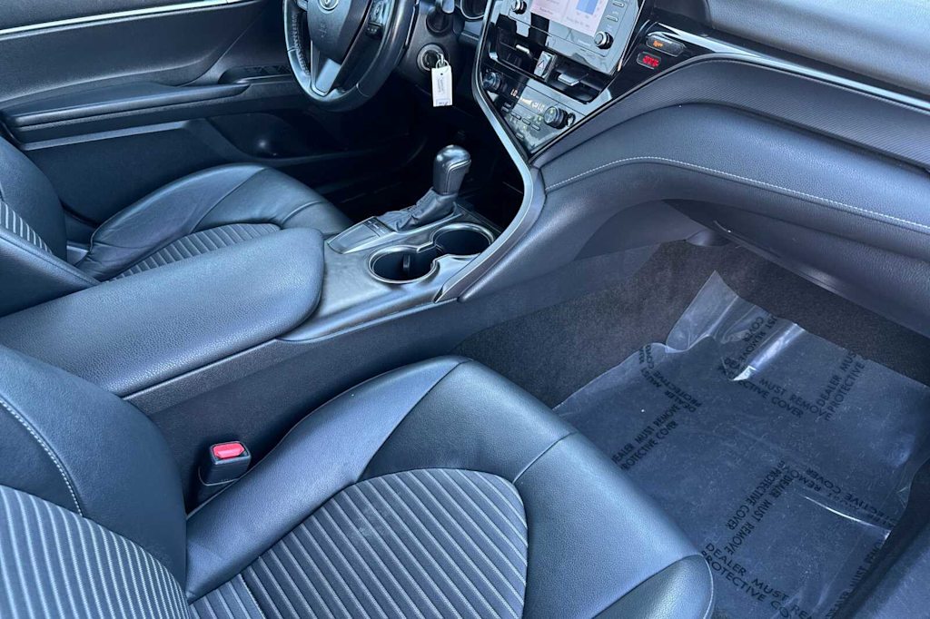 2022 Toyota Camry SE 10