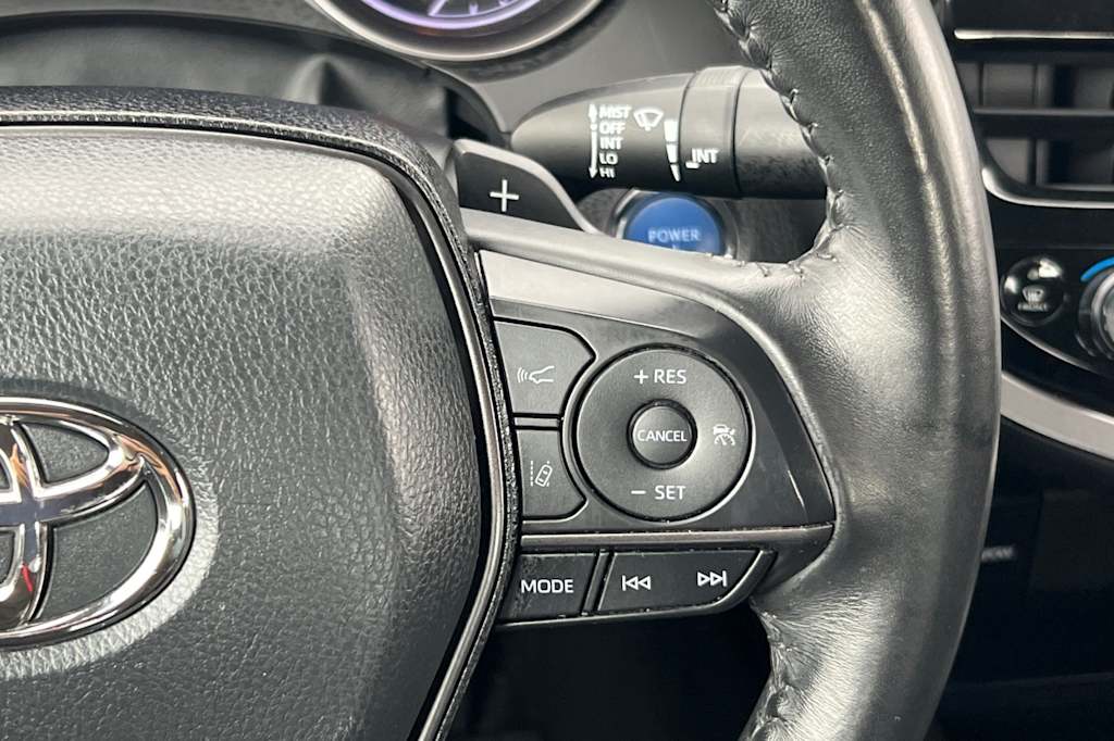 Thumbnail: 2023 Toyota Camry - 28