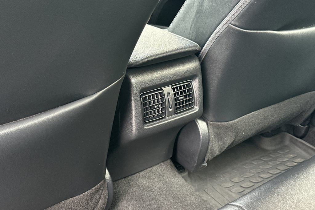 Thumbnail: 2024 Toyota Camry - 23