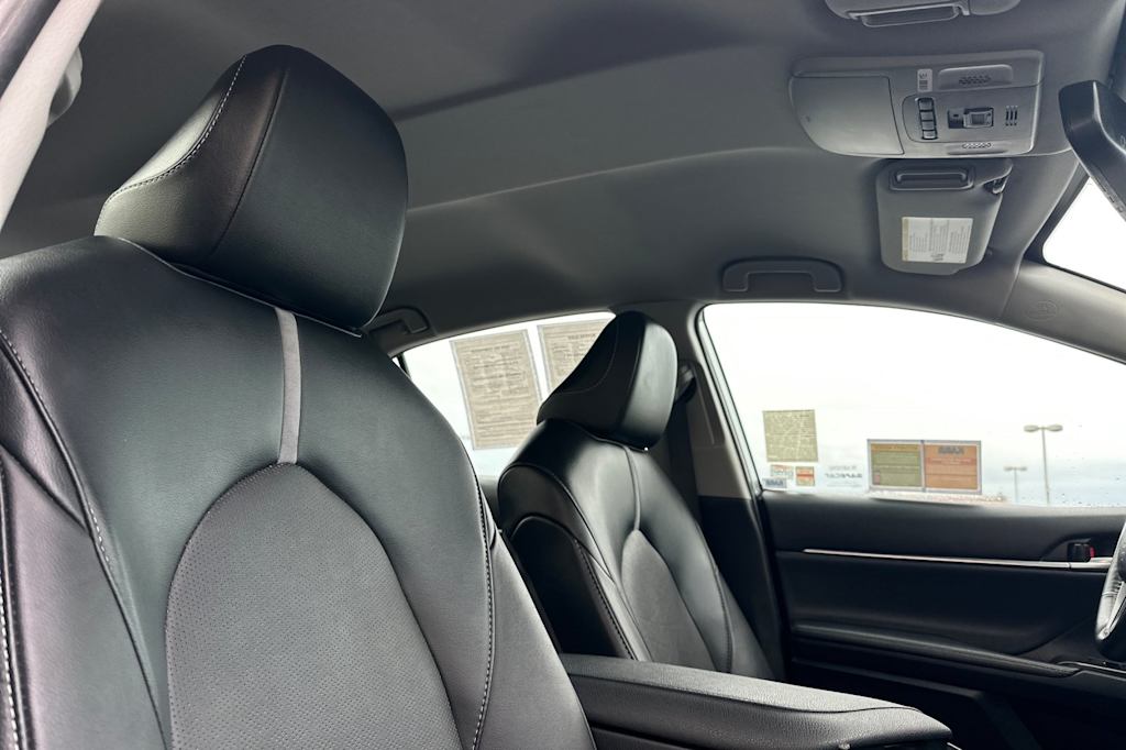 Thumbnail: 2024 Toyota Camry - 10