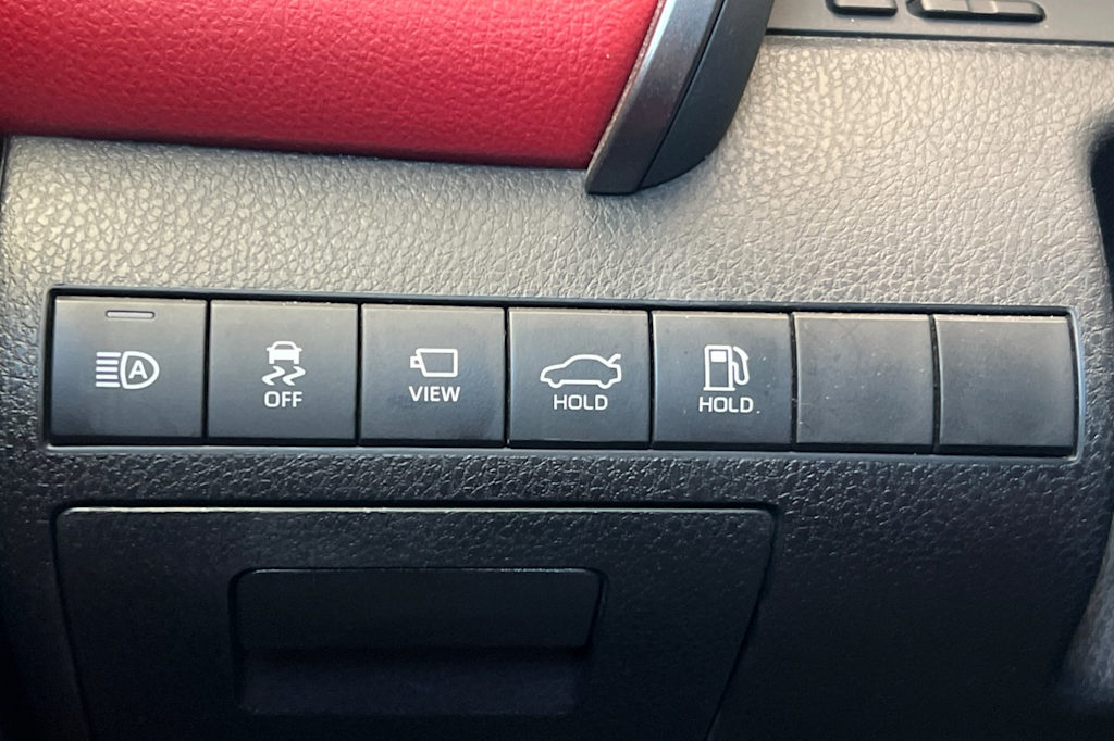 Thumbnail: 2020 Toyota Camry - 33