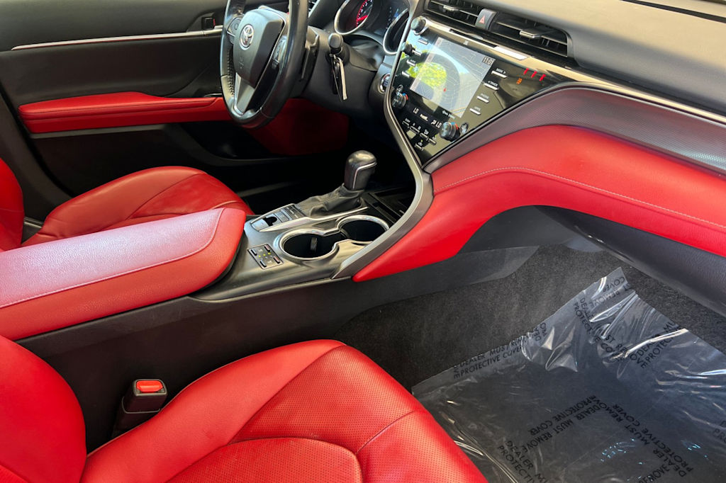 Thumbnail: 2020 Toyota Camry - 11