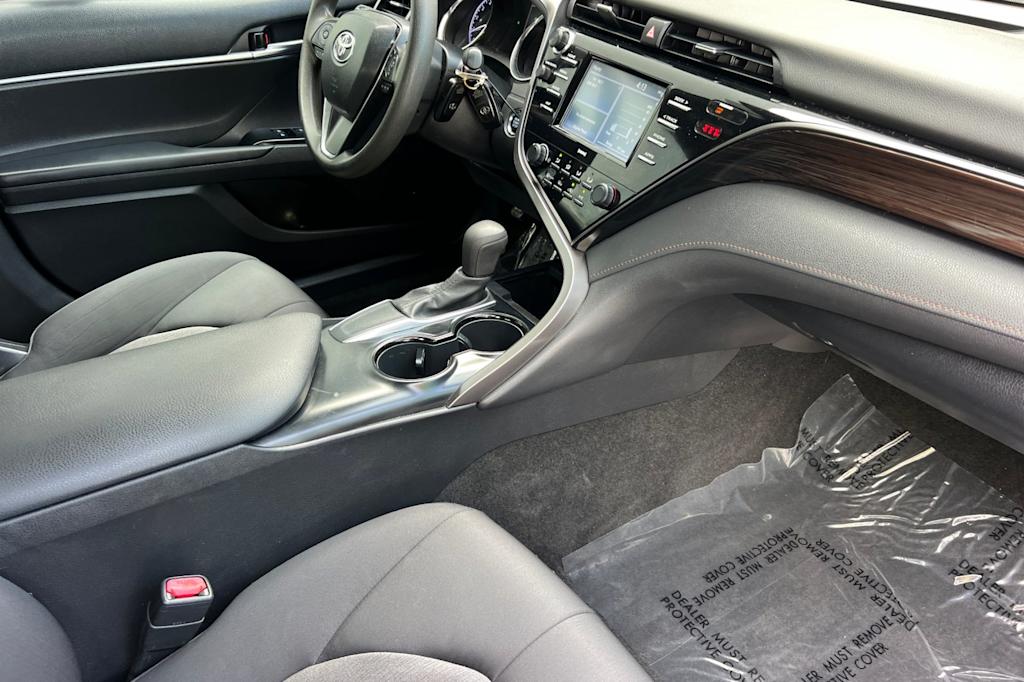 Thumbnail: 2020 Toyota Camry - 13