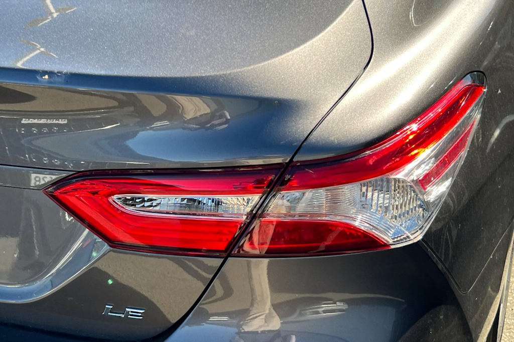 Thumbnail: 2020 Toyota Camry - 19