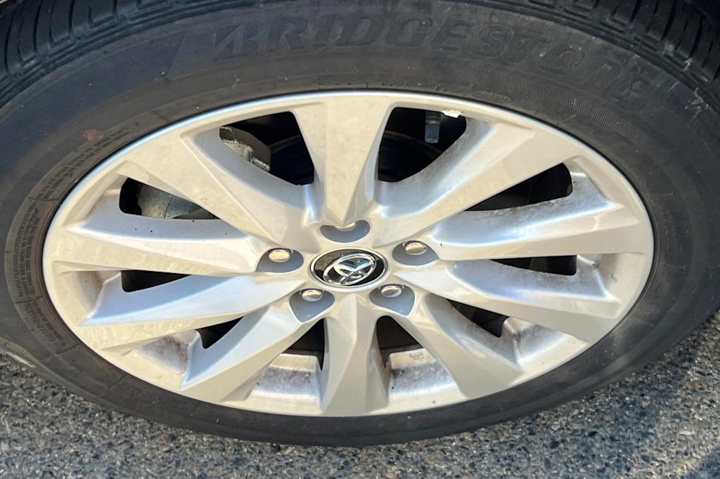 Thumbnail: 2020 Toyota Camry - 6