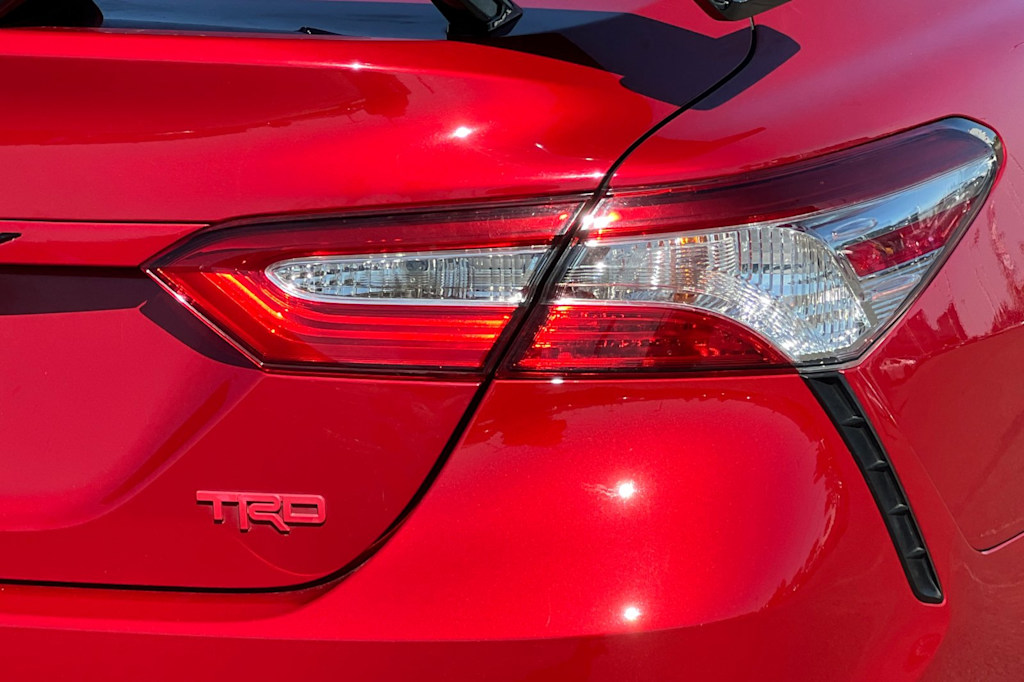 Thumbnail: 2020 Toyota Camry - 31