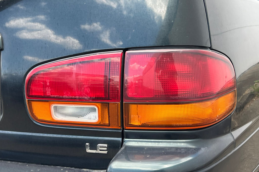 Thumbnail: 1995 Toyota Camry - 19