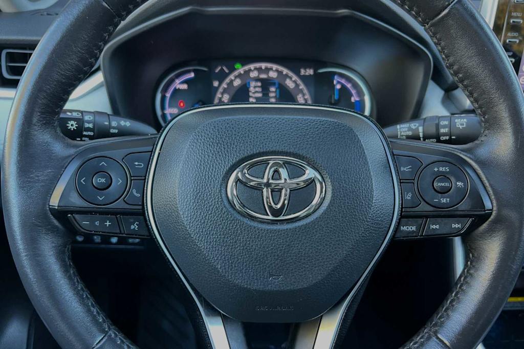 2021 Toyota RAV4 Limited 29