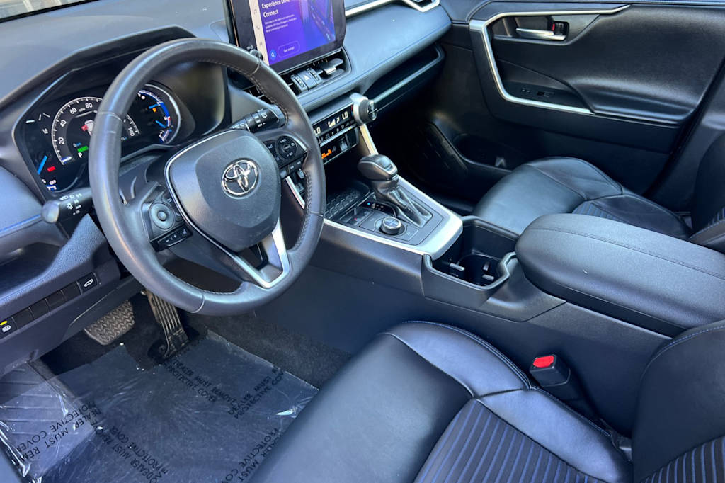 Thumbnail: 2024 Toyota RAV4 - 8