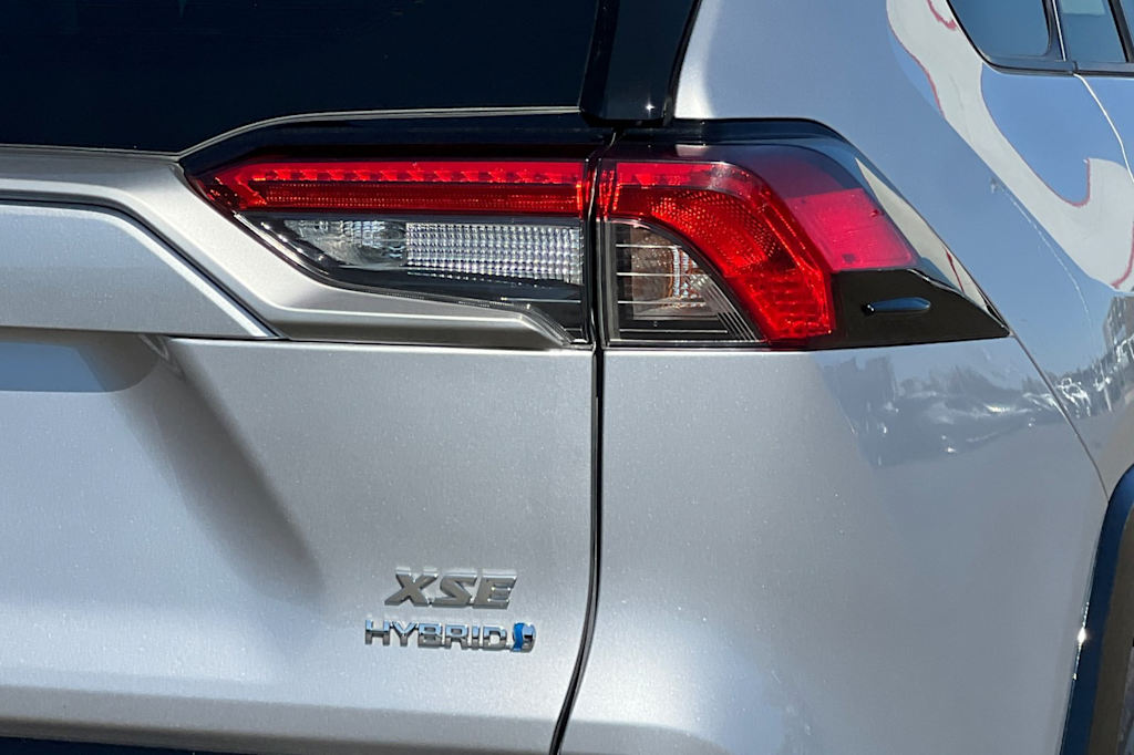 Thumbnail: 2024 Toyota RAV4 - 33