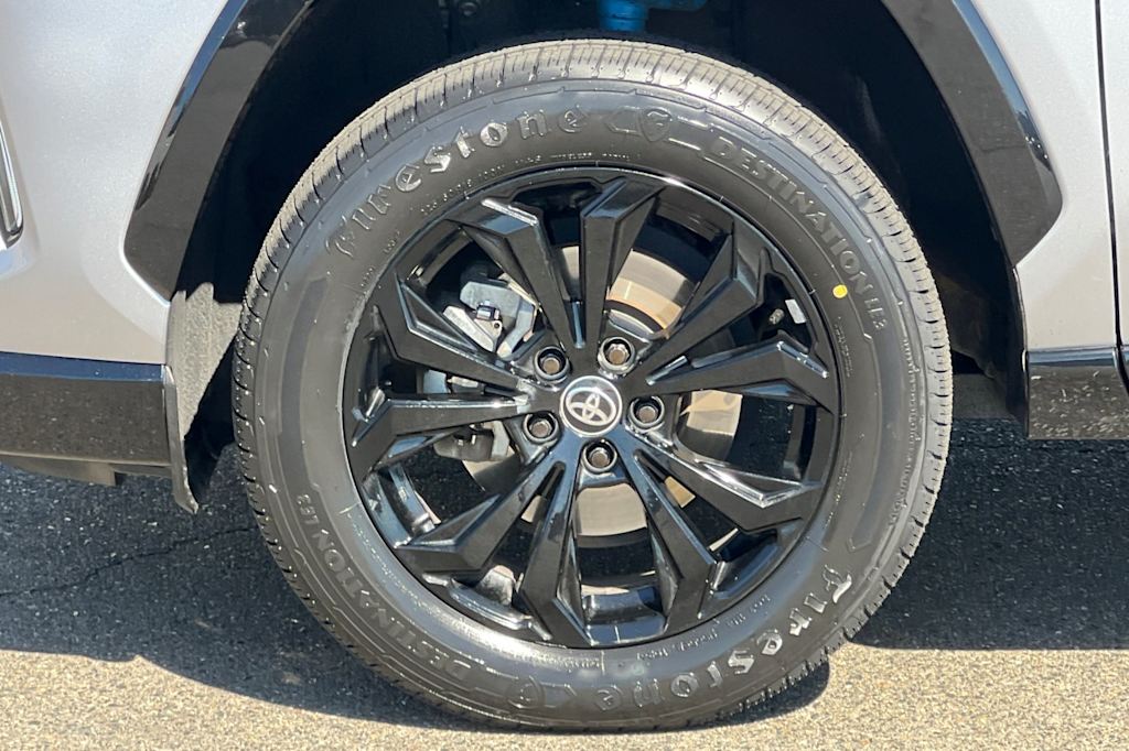 Thumbnail: 2024 Toyota RAV4 - 7