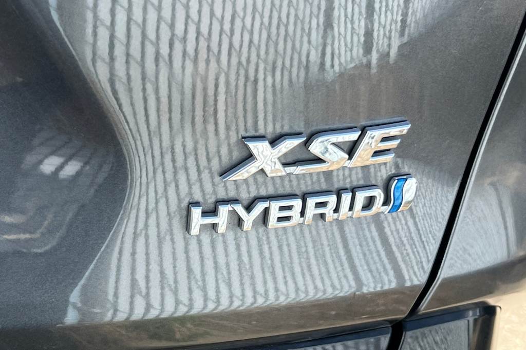 Thumbnail: 2020 Toyota RAV4 - 22