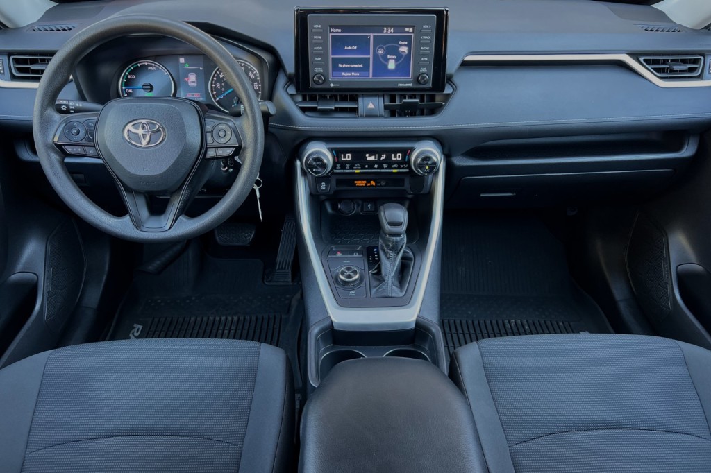 2020 Toyota RAV4 LE 2