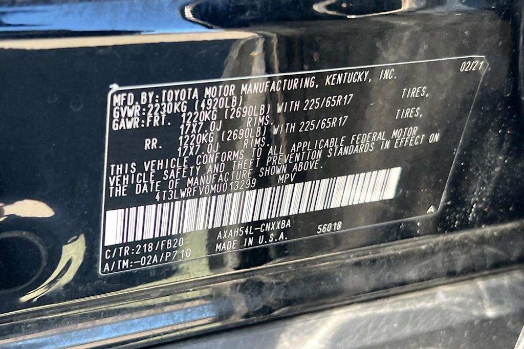 Thumbnail: 2021 Toyota RAV4 - 17