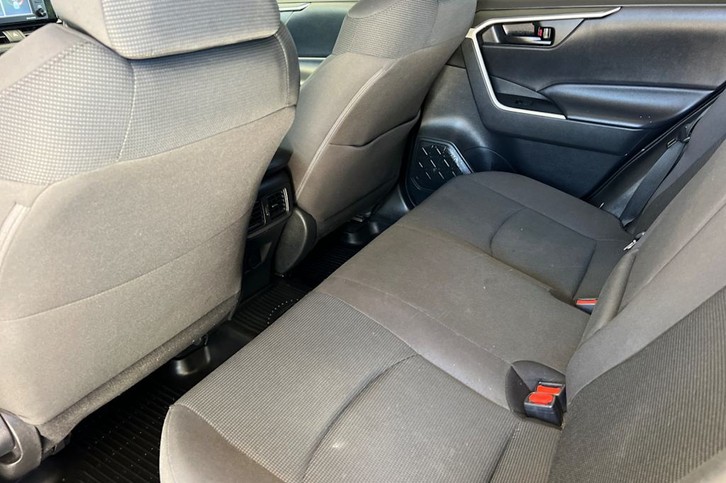 Thumbnail: 2021 Toyota RAV4 - 10