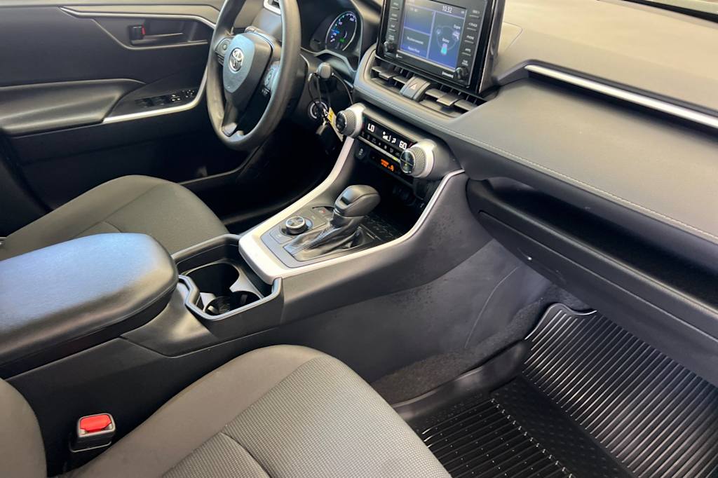Thumbnail: 2021 Toyota RAV4 - 12