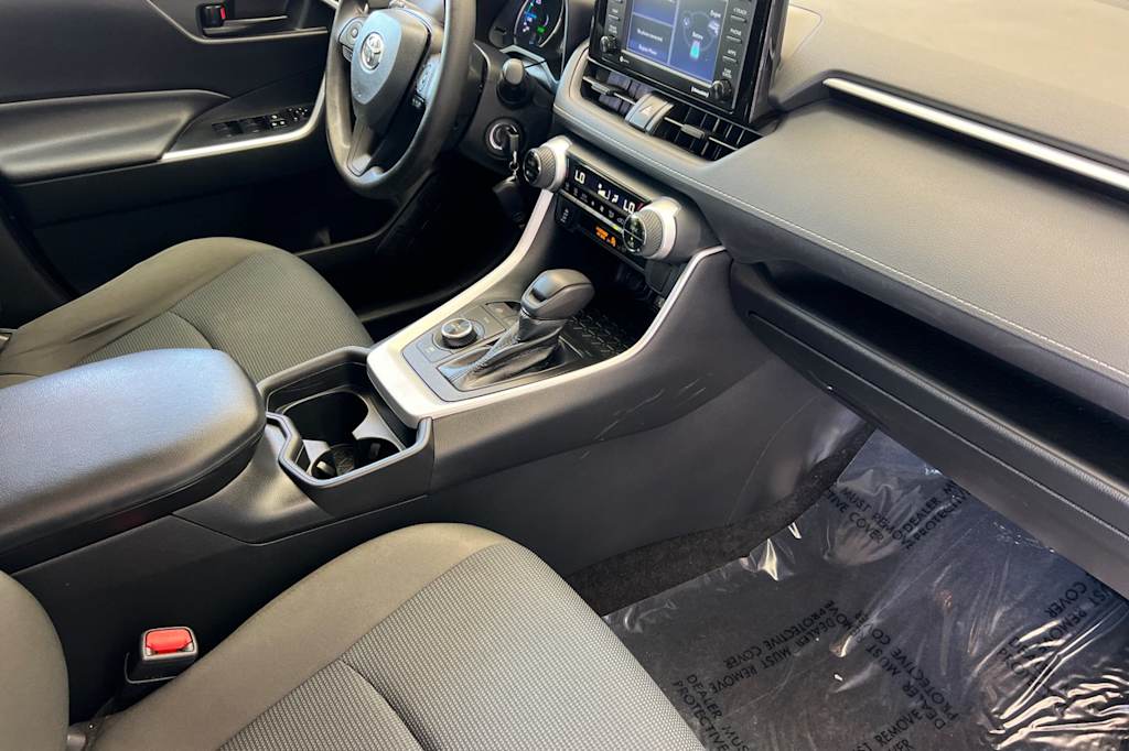 Thumbnail: 2021 Toyota RAV4 - 13