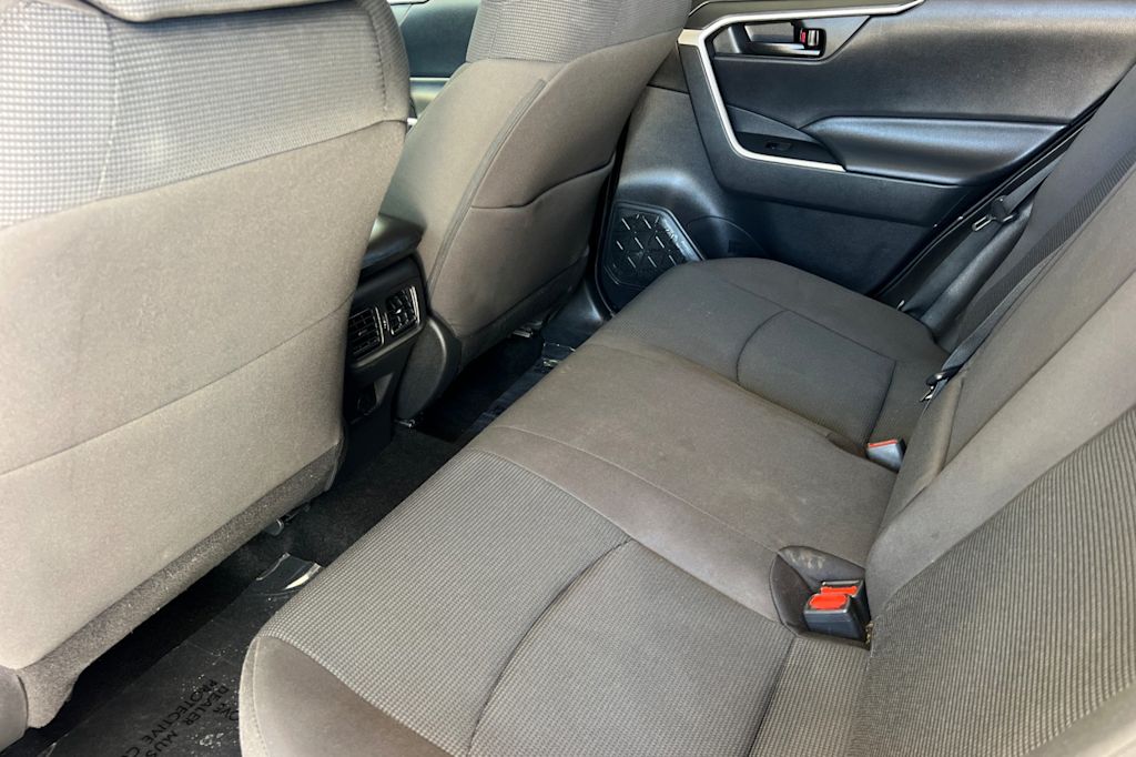 Thumbnail: 2021 Toyota RAV4 - 11