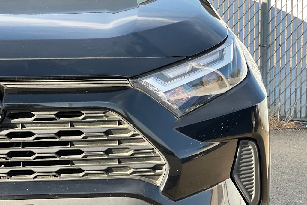 Thumbnail: 2023 Toyota RAV4 - 16