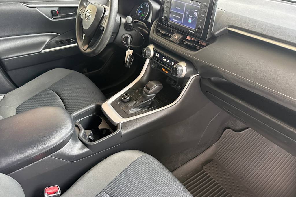 Thumbnail: 2021 Toyota RAV4 - 13