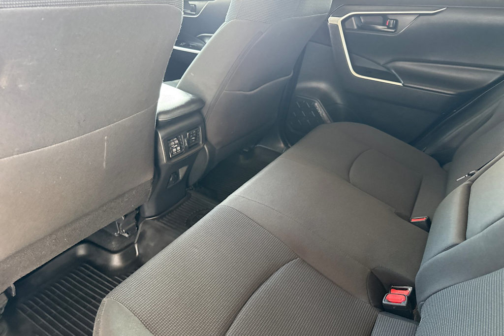 Thumbnail: 2021 Toyota RAV4 - 11
