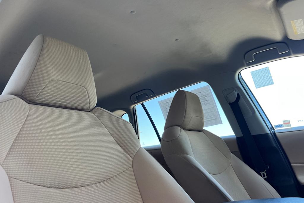 Thumbnail: 2022 Toyota RAV4 - 9