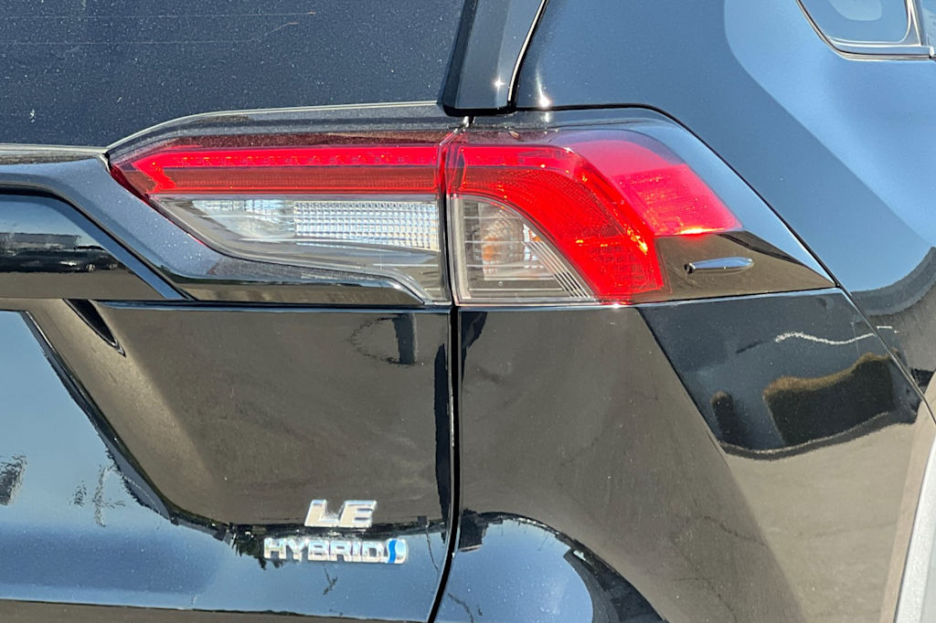 Thumbnail: 2022 Toyota RAV4 - 32