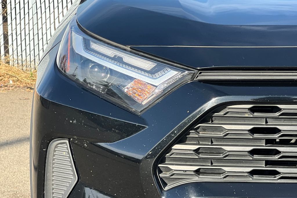 Thumbnail: 2023 Toyota RAV4 - 18