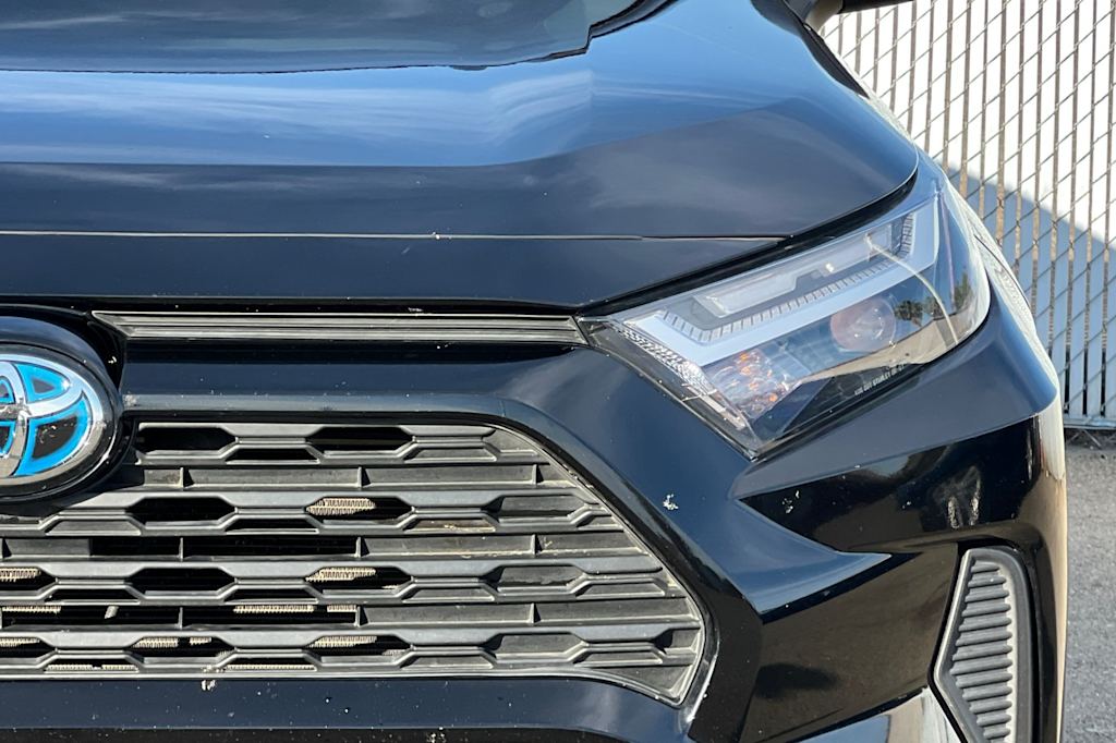 Thumbnail: 2023 Toyota RAV4 - 16