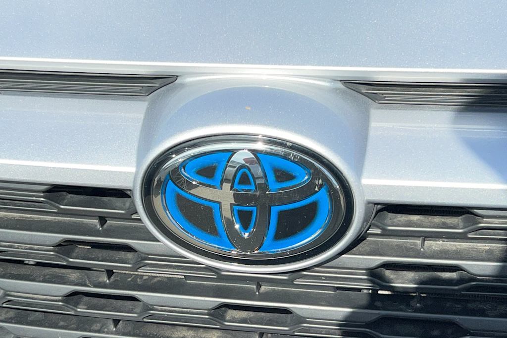 Thumbnail: 2022 Toyota RAV4 - 5