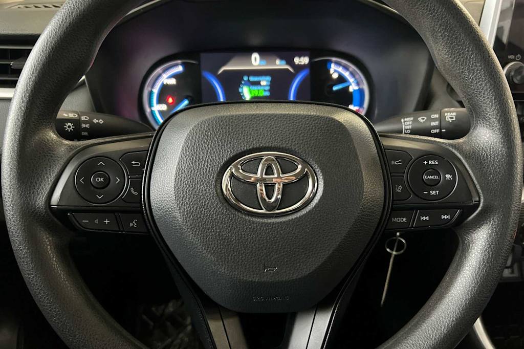 2024 Toyota RAV4 LE 26