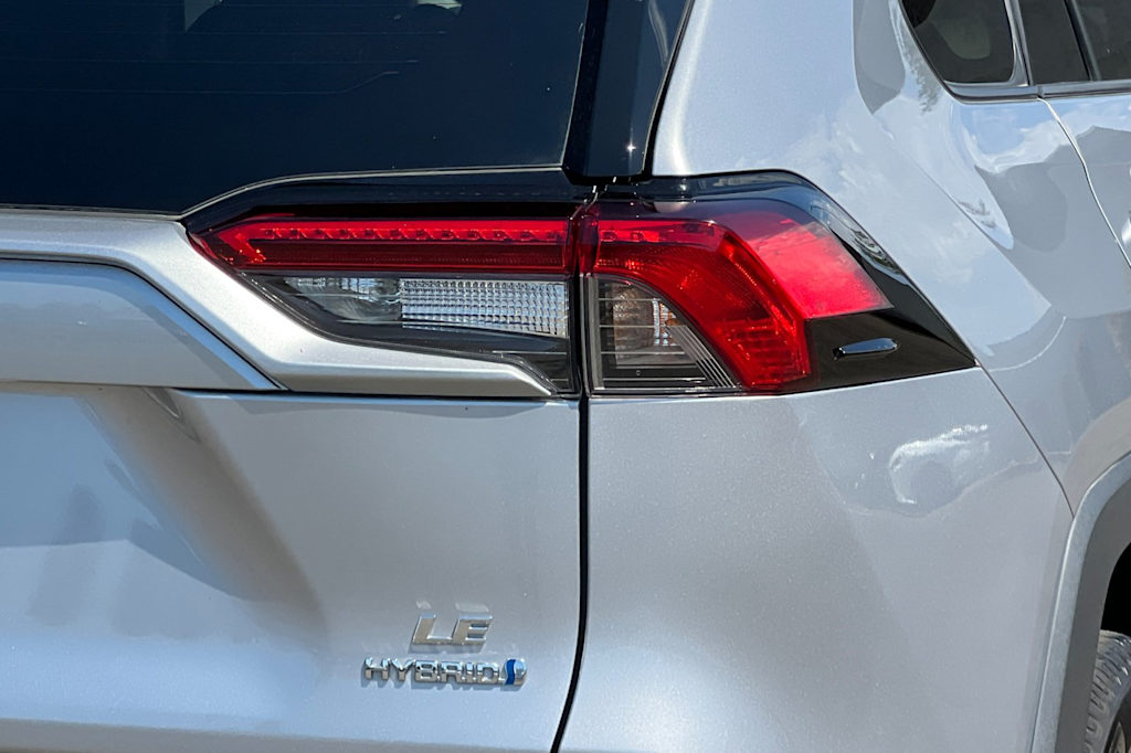 Thumbnail: 2022 Toyota RAV4 - 32