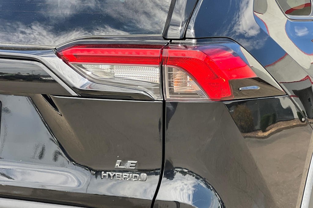 Thumbnail: 2022 Toyota RAV4 - 32