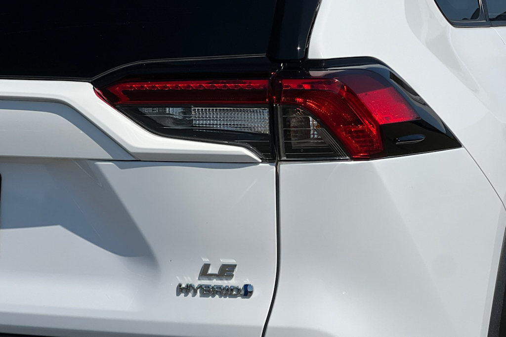 Thumbnail: 2023 Toyota RAV4 - 32