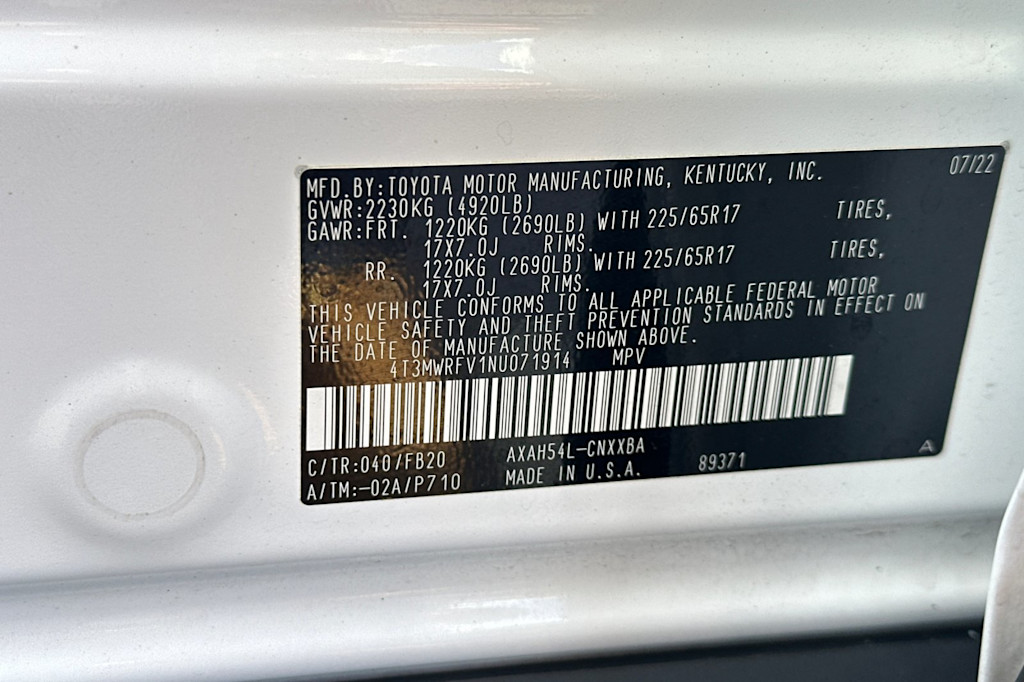 Thumbnail: 2022 Toyota RAV4 - 16