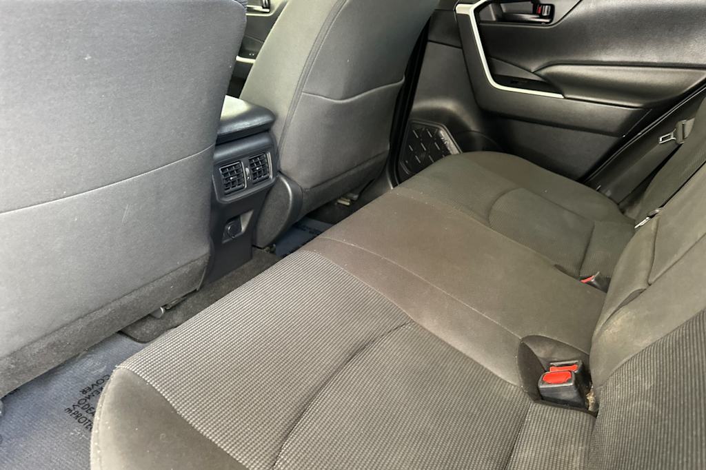 Thumbnail: 2022 Toyota RAV4 - 10