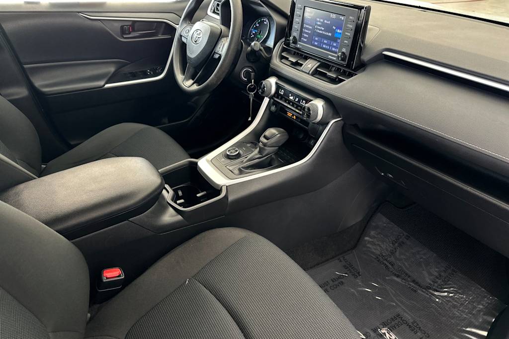 Thumbnail: 2022 Toyota RAV4 - 12